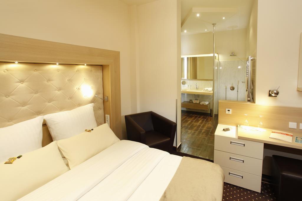 Hotel Villa Will Altwarmbuchen Room photo